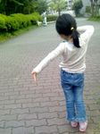 踊りながらあるく